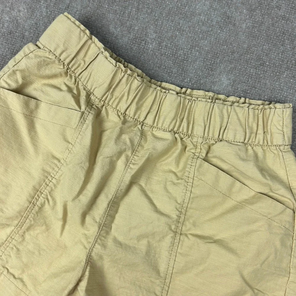 Levi Strauss & Co Shorts Womens Large Khaki Cotton Elastic Waist Pull On Classic